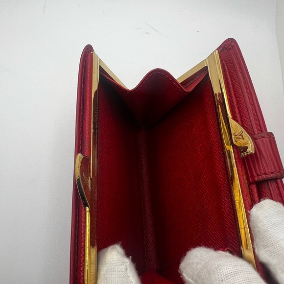 GUC Louis Vuitton Red Epi Compact Wallet - Picture 7 of 8